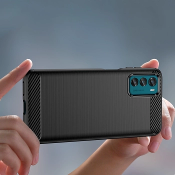 Carbon Case etui Motorola Moto G42 elastyczny silikonowy karbonowy pokrowiec czarne