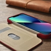 iCarer CE Oil Wax Premium Leather Folio Case skórzane etui iPhone 14 z klapką magnetyczne MagSafe czerwony (AKI14220705-RD)