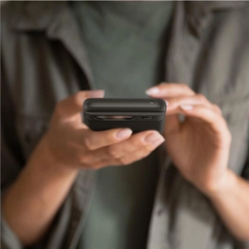 Etui Spigen Thin Fit na Google Pixel 8 - czarne