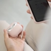 Etui UNIQ Lino Silicone na AirPods Pro - czarne