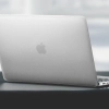Etui Uniq Husk Pro Claro na MacBook Pro 16'' - przezroczyste